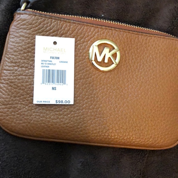 Michael Kors Handbags - Wristlet
